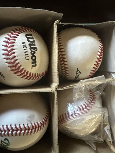 Rawlings Youth Leather Tournament Grade Baseballs 1 Dozen - - Picture 8 of 11