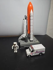 NASA Space Shuttle Atlantis Orbiter Desk Top Model Launch Pad Astronaut Truck