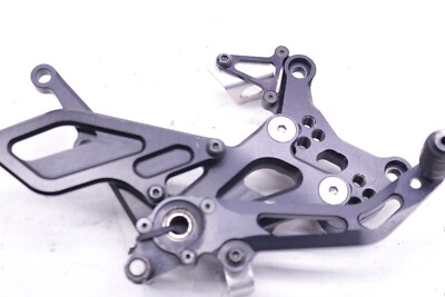 6脚セットの出品です。 2006 05 06 KAWASAKI NINJA ZX6R ZX636 6R ZX6 ARATA REARSET