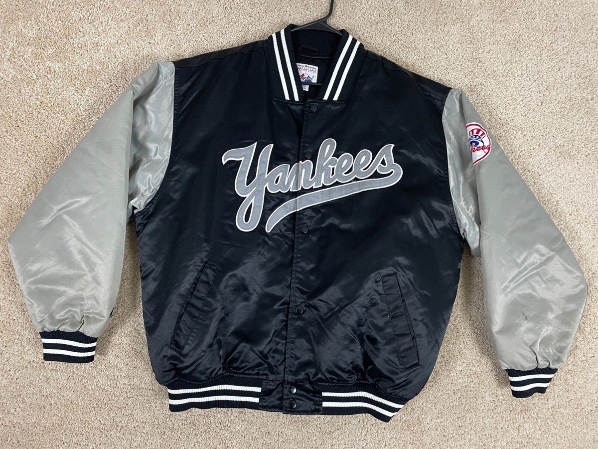 Yankees Majestic ボタン式ジャケット XL Vintage Majestic Satin Jacket Mens XL Snap Button MLB New
