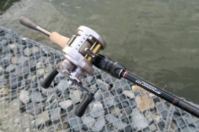 SHIMANO × JACKALL 21 POISON GLORIOUS 1610M Spinning Rod SHIMANO × JACKALL 21 POISON GLORIOUS 1610M Spinning Rod