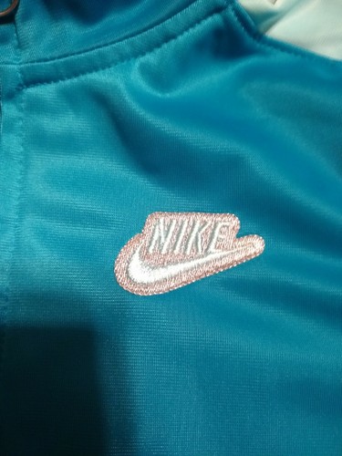 Nike Zip Up Track Jacket Size 6 Kid's Turquoise Boys Girls - Picture 3 of 9