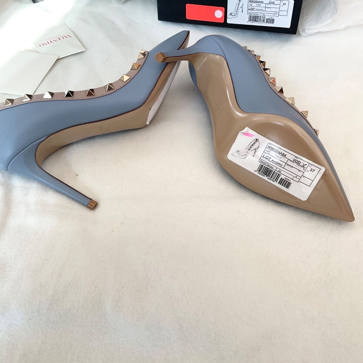 NWT Valentino Garavani Blue Niagara high heels pumps NWT Valentino Garavani Blue Niagara high heels pumps