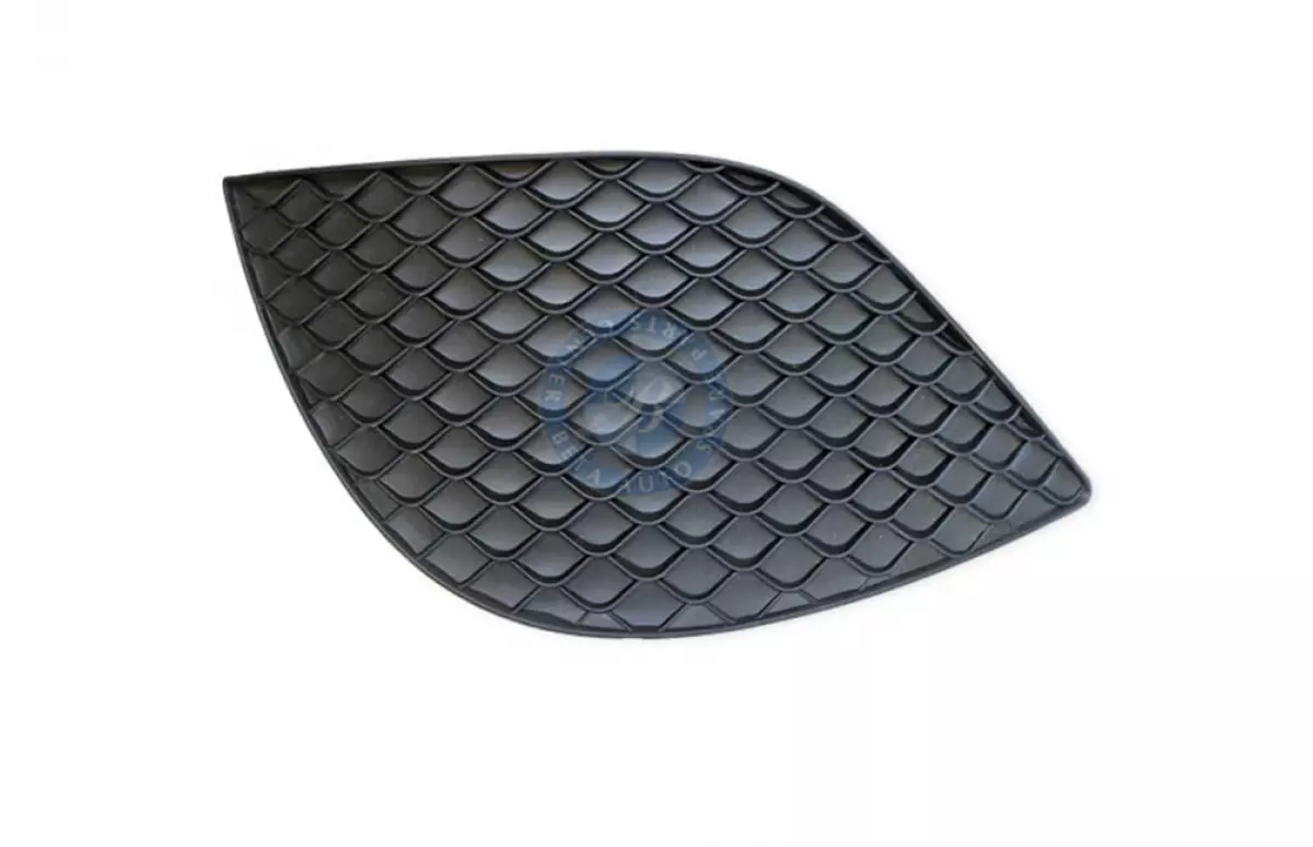 NEW MERCEDES-BENZ C W205 FRONT BUMPER LOWER GRILLE RIGHT 