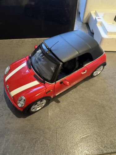 Mini R52 Cabrio Chilired, Kyosho 1:18 Mini Cooper Cabrio TOP - Bild 9 von 19