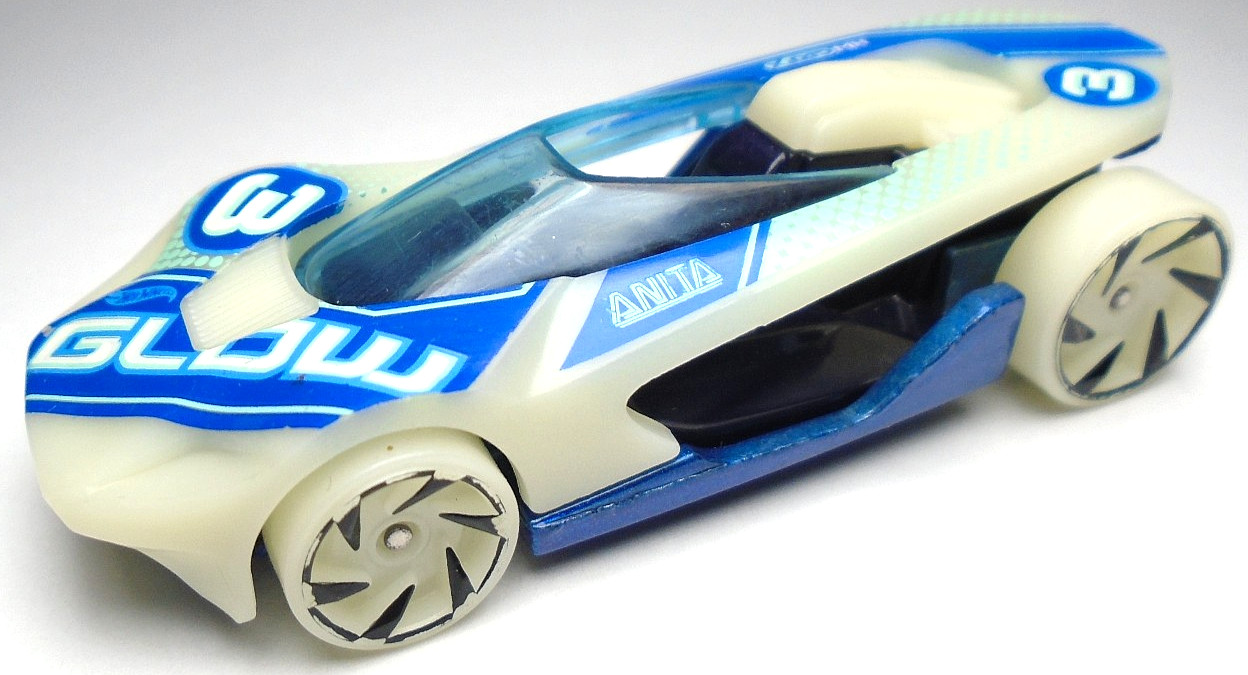 2020 HOT WHEELS HW WARP SPEEDER #3 GLOW IN DARK WHITE & BLUE 2 7/8" DIECAST CAR