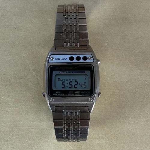 Seiko A639-5060 Vintage LCD Alarm Chronograph Watch - Made In Japan Works! Nice!