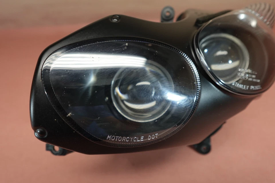 Farol dianteiro esquerdo Kawasaki Ninja ZX1400 ZX14R 2006-2011 - Imagem 3 de 4