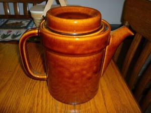 Vintage 1970's Pfaltzgraff Brown Stoneware Coffee Pot... Nice Piece ..