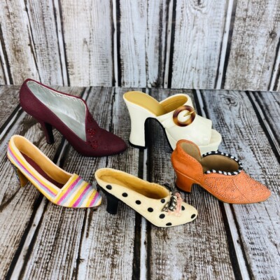 Struttin  Pastiche Just The Right  Shoe 1999 Willitts Design Miniature  5 Pc