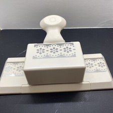 Martha Stewart Craft DOILY LACE TRIM Edge Punch Scrapbook Lace Border Design