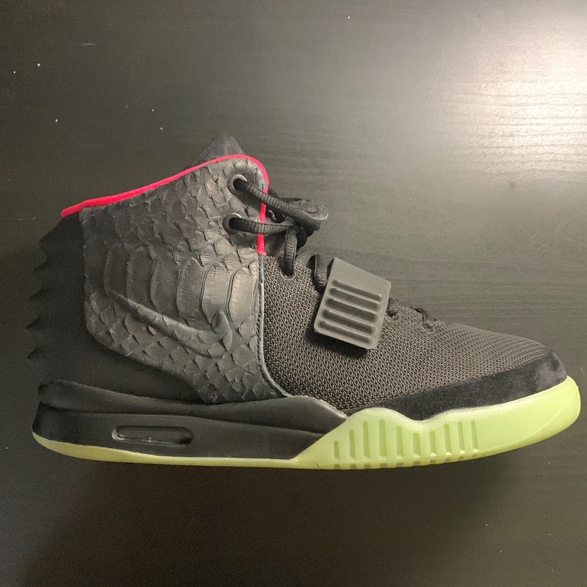 Size 10 Nike Air Yeezy 2 NRG Solar Red 2012 886912809340 eBay