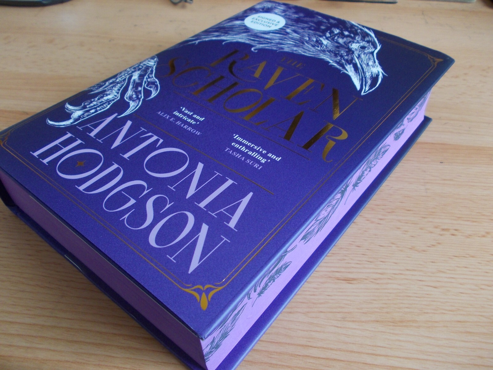 The Raven Scholar ,Antonia Hodgson ,EXCLUSIVE SIGNED 1st Edition,sprayed edges