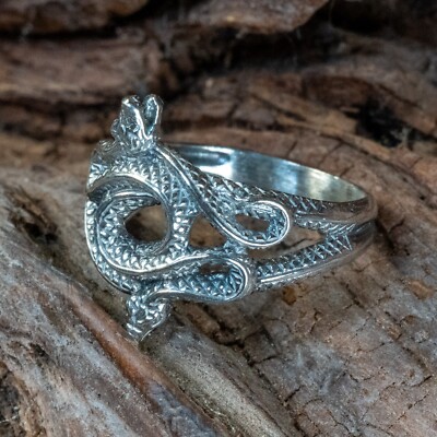 Schlangenring 925 massiv Silber aufgerollt Python Adder Biker Gothic Punk M-X.