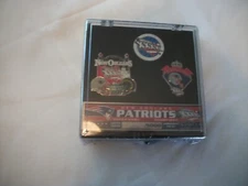 N. E. New England Patriots  Super Bowl 2002 Commemorative Pins in Case