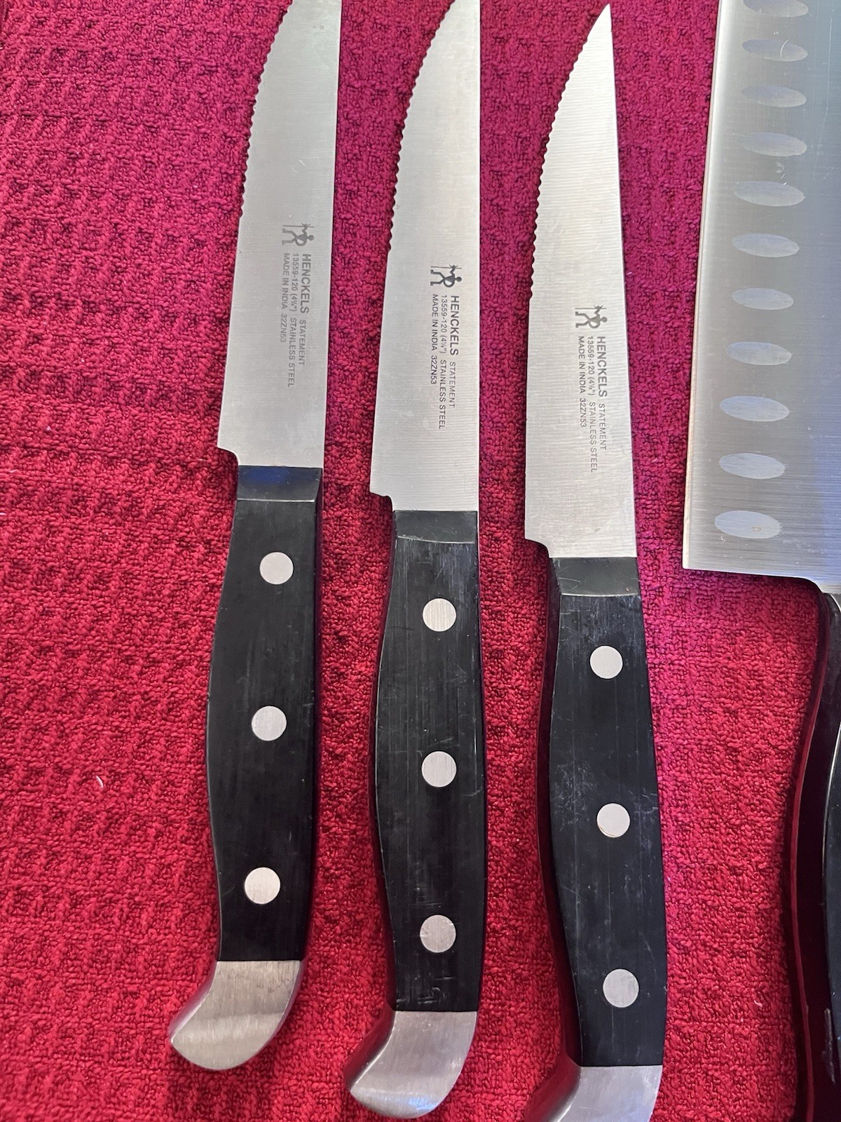 HENCKELS Knife Block and Partial Set- 3 Kitchen Knives, 3 Steak Knives, 1 Steel