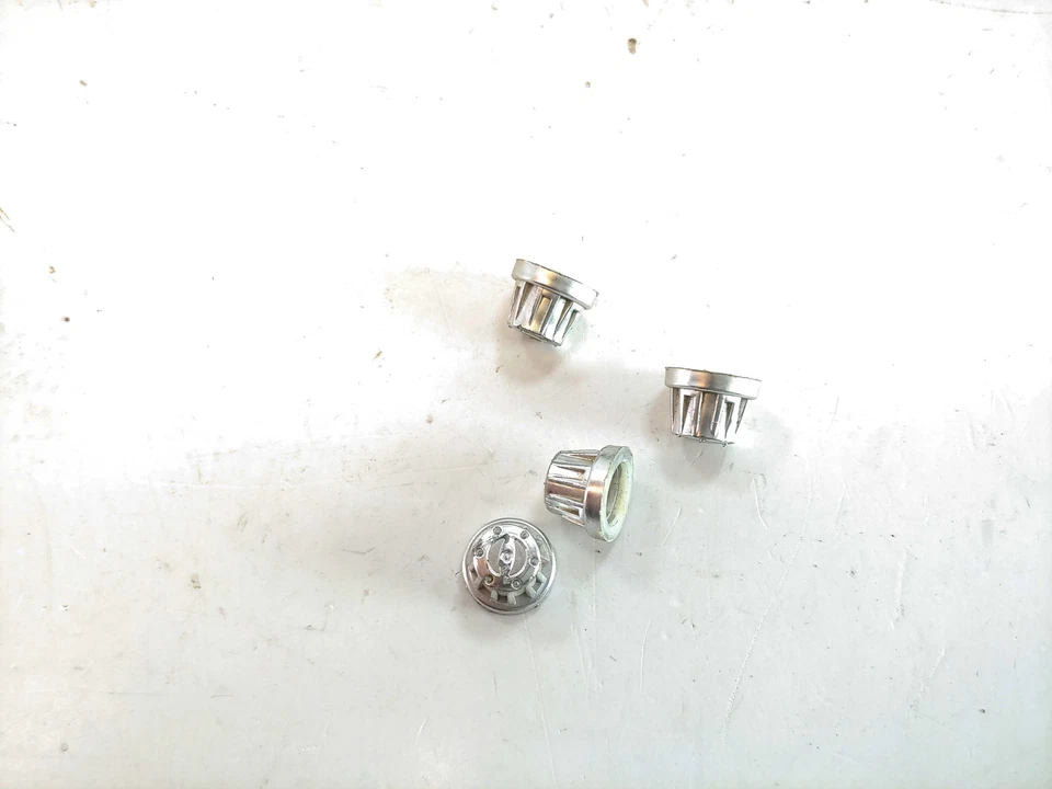 4x Vaterra Rock Claws 1.9" Crawler Tires on Solid Aluminum Beadlock Wheels 12mm - Image 2 of 4