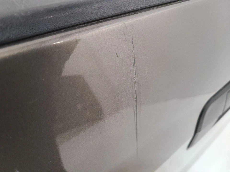 2007 - 2013 TOYOTA TUNDRA Trunk/Hatch/Tailgate Without Rear View Camera Foto 3 de 4