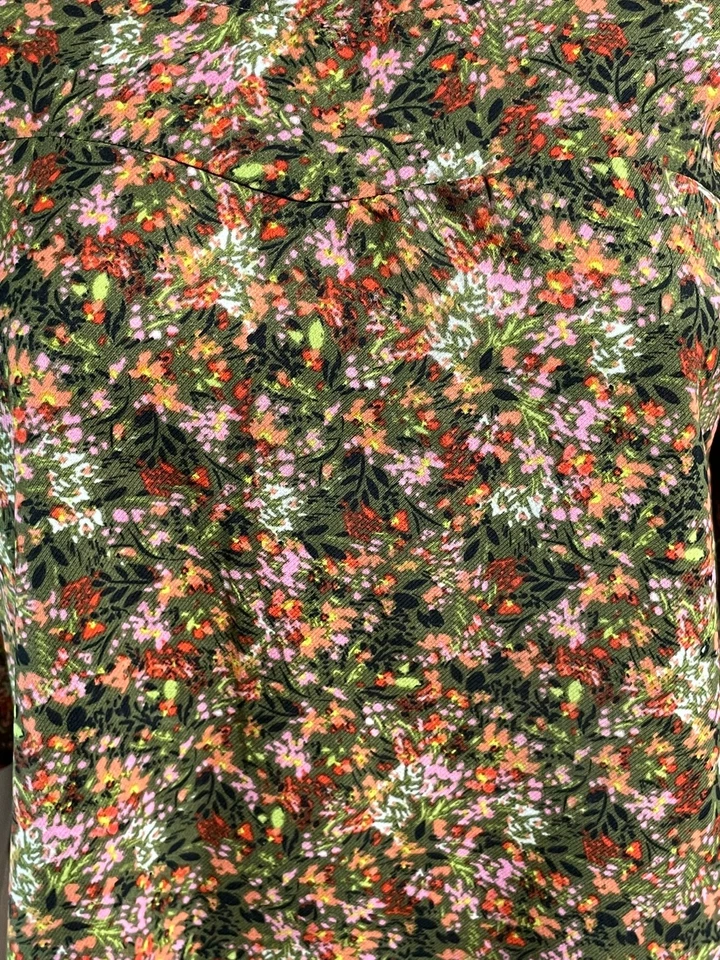 Blusa Top Copper Key Para Mujer XS Verde Poliéster Floral Volantes Informal Minimalista Foto 2 de 4