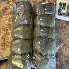 10 K+C Essential FINE Wool, GREEN OLIVE ,NEW