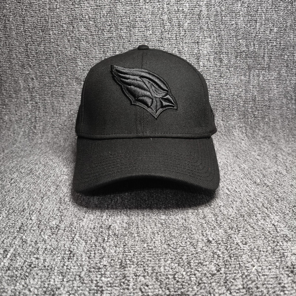 New Era Arizona Cardinals NFL Black Tonal Logo Fitted Cap Hat J921
