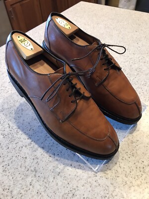 Allen Edmonds Men display picture 1
