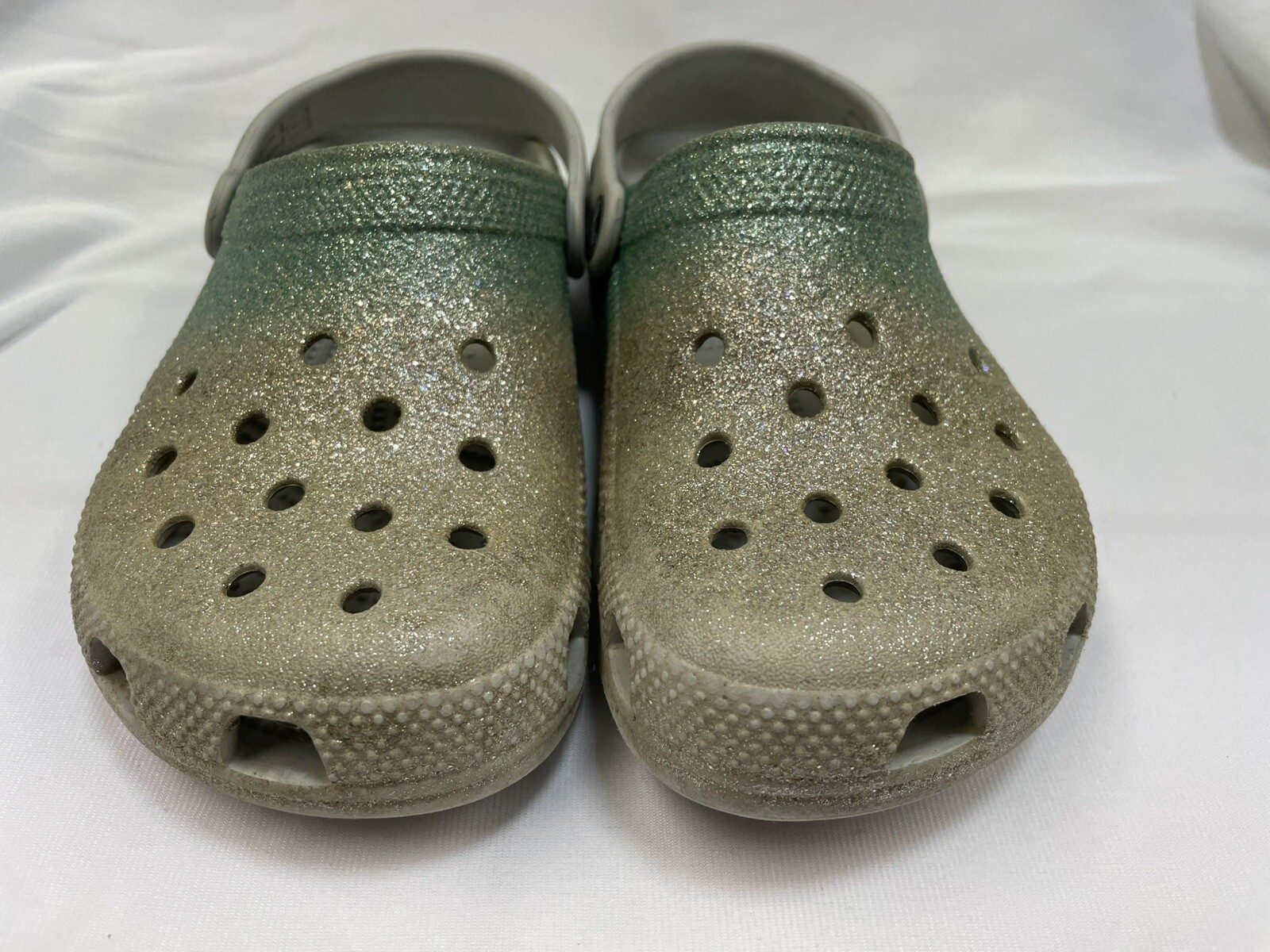 Lotto di 4 paia di scarpe da ragazza Croc's Sanuk Twinkle Toes Hey Dudes scarpe giovanili taglia 3