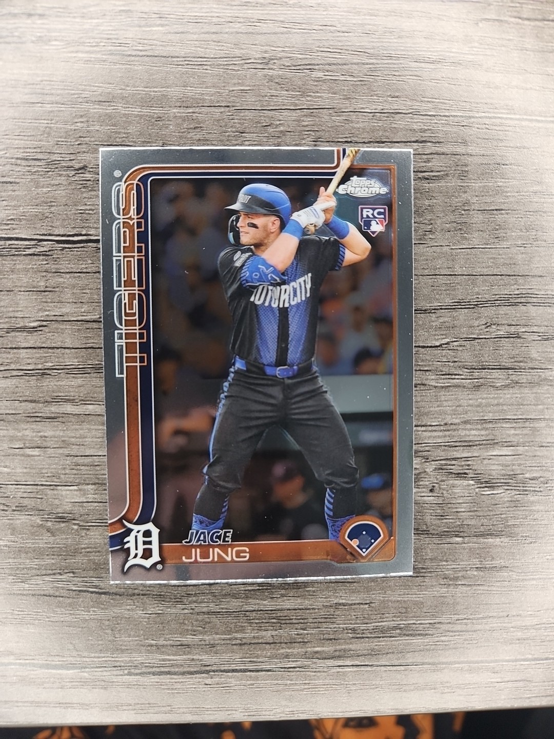 2025 Topps Chrome - Jace Jung #225 (RC)