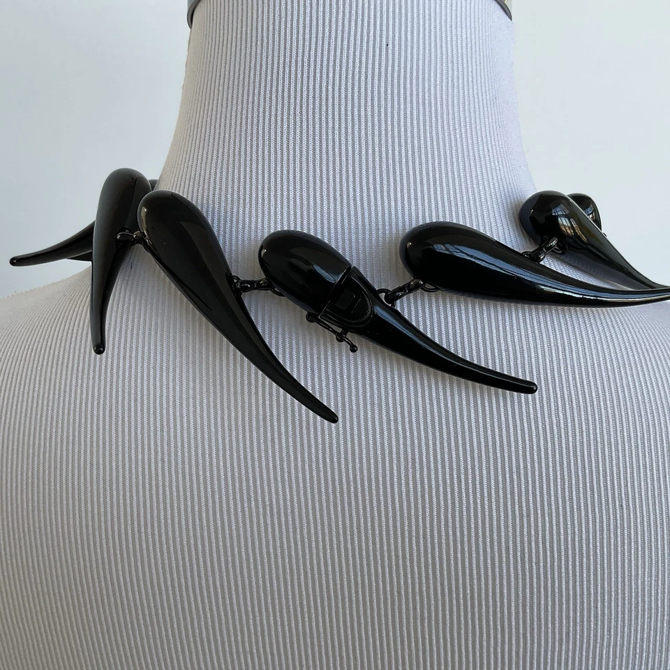 MUGLER Chunky 黑色金属链接泪珠项链罕见加盖收藏 — 第 3/4 张图片