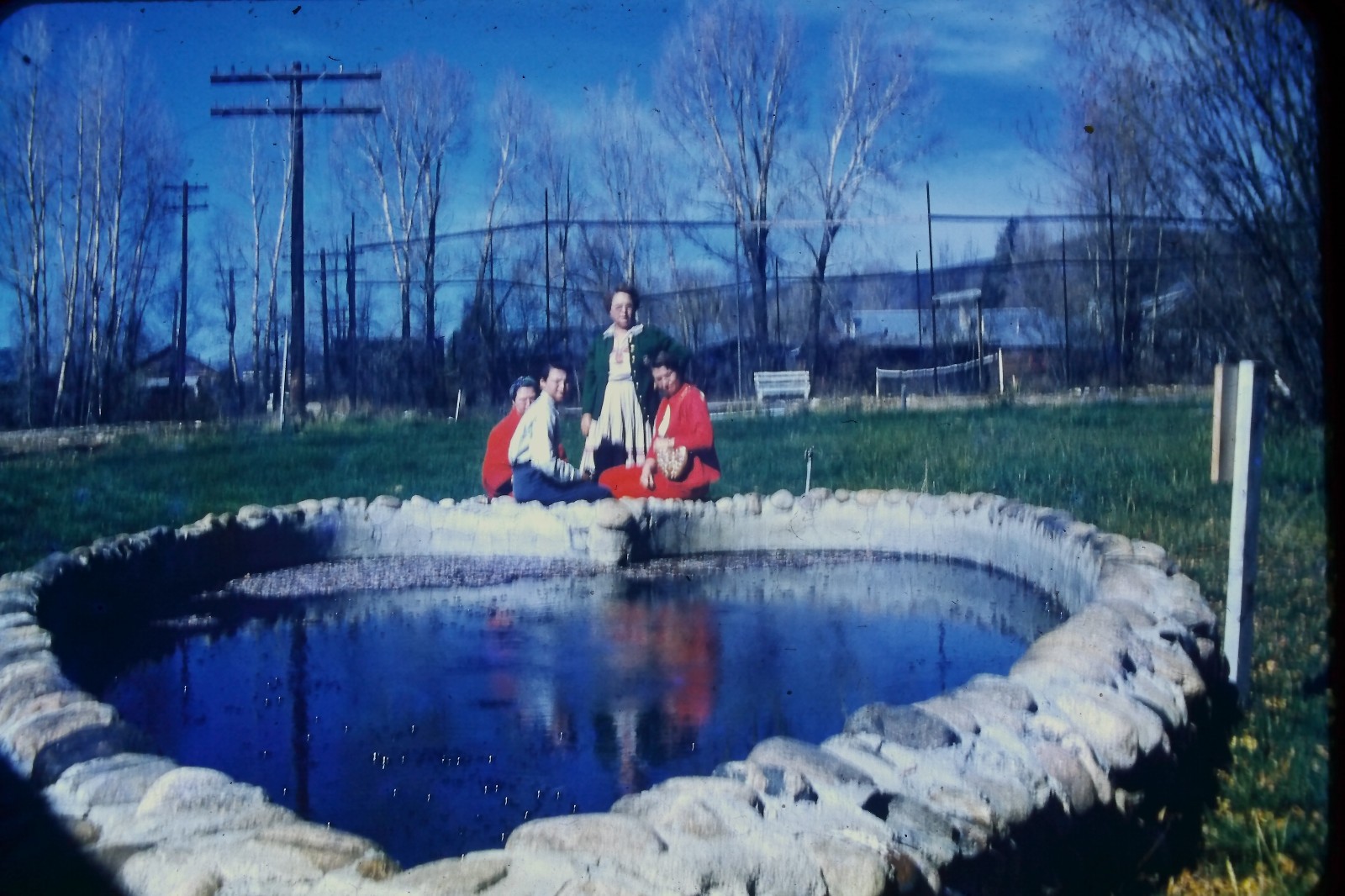 OPTA VUE SLIDE FILE 300 WITH 200 1950's 35mm RED BORDER PHOTO SLIDES