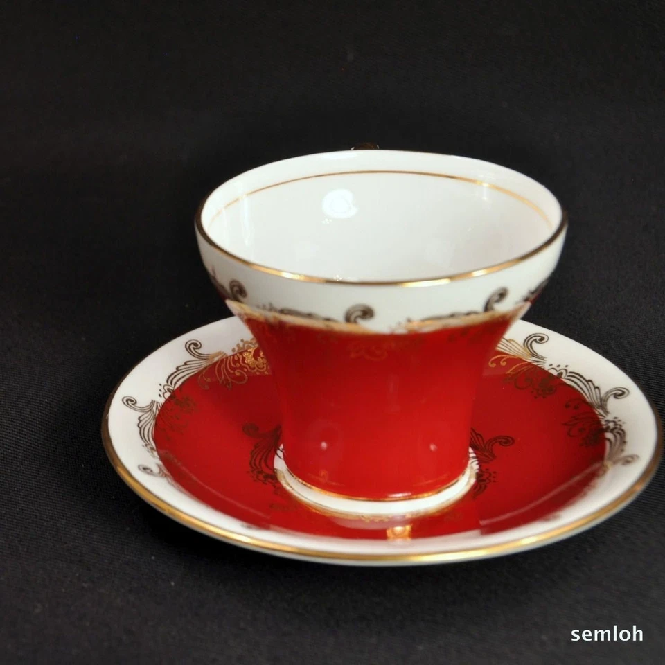 Aynsley Corset Cup & Saucer Deep Garnet Red w/Gold Scrollwork Garland 1960-1971 - Image 4 of 4