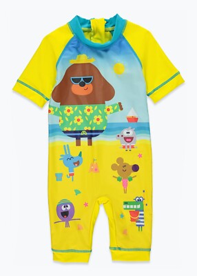 Matalan offizieller HEY Duggee Schwimmen/Sonne UV-Anzug Alter 3-6 Monate neu mit Etikett
