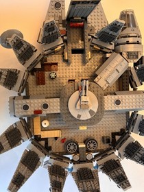 LEGO STAR WARS 7965 MILLENNIUM FALCON 99% COMPLETE WITH FIGURES NO INSTRUCTIONS
