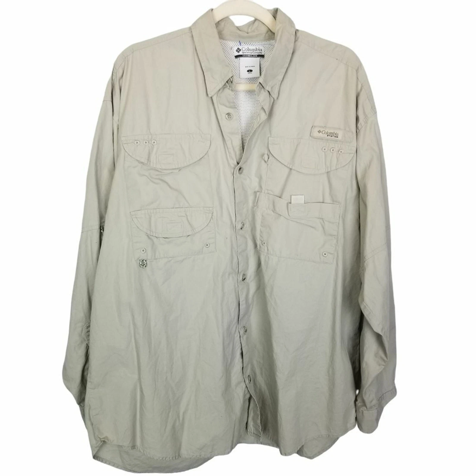 Columbia Mens L Tan Long Sleeves Button Down Vented Performance Fishing Shirt