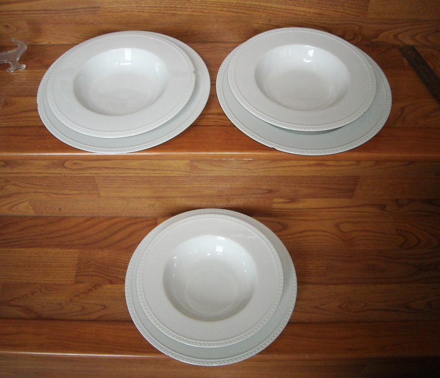 LOT OF 3 SETs Crate & Barrel Japan STACCATO White PLATE & LOW