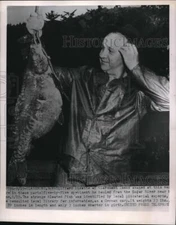 1952 Press Photo Claremont NH Clifford Lizette & fish he caught in Sugar river