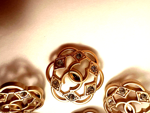 chanel camellia Gold Buttons cut out design crystals features gold metal cc logo - Picture 5 of 21