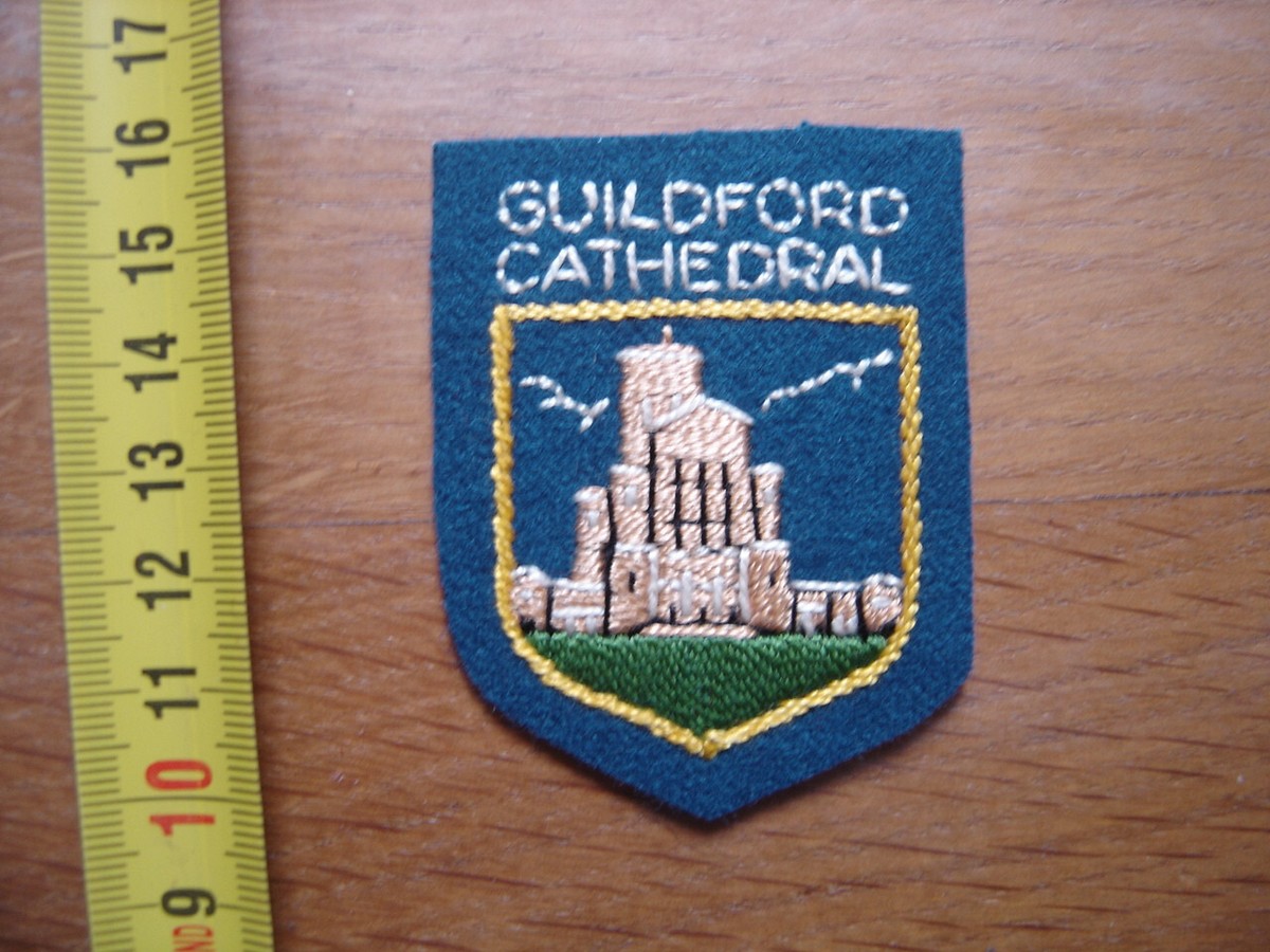 GUILDFORD ECUSSON BRODE EMBROIDERED PATCH WAPPEN KAMM CRESTA STEMMA INSIGNIA GUILDFORD ECUSSON BRODE EMBROIDERED PATCH WAPPEN KAMM CRESTA STEMMA INSIGNIA
