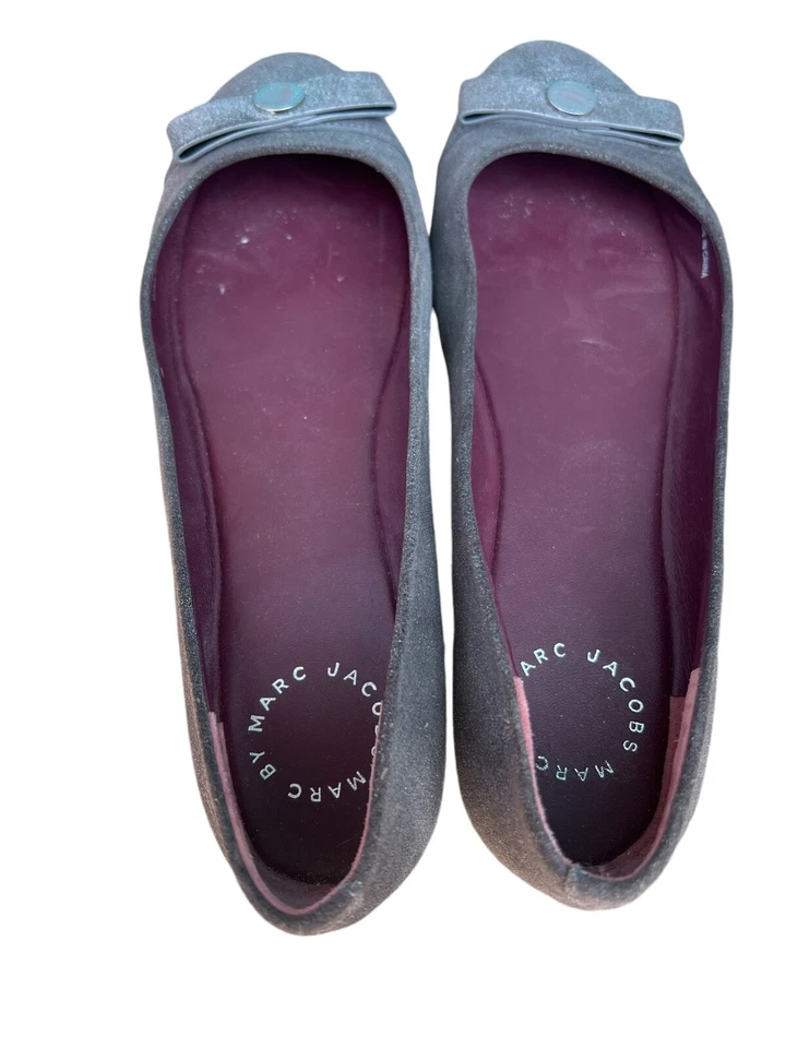 Zapatos planos de ballet Marc Jacobs de cuero metálico gris plateado 38,5 8 Foto 3 de 4