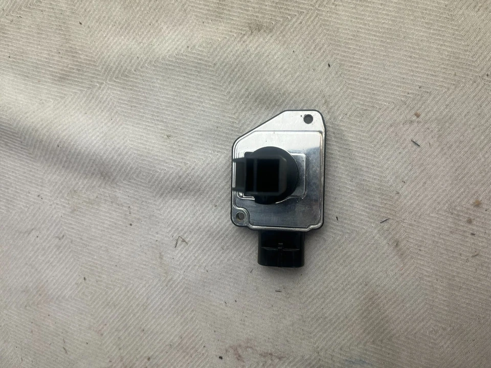 Датчик массового расхода воздуха Dorman 917-820 подходит; Buick, Chevy, Oldsmobile, Pontiac - Изображение 2 из 4