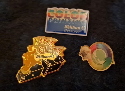 3 Pins Anstecker Sammlung Pelikan Easy Click Color Painting 14,5gr. Schreibtisch