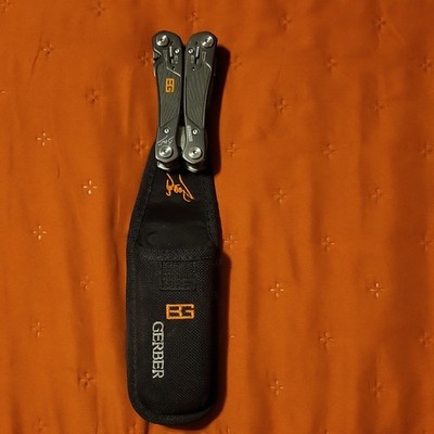 Gerber Bear Grylls Compact Multi-Tool  Stainless 4in w/ Sheath