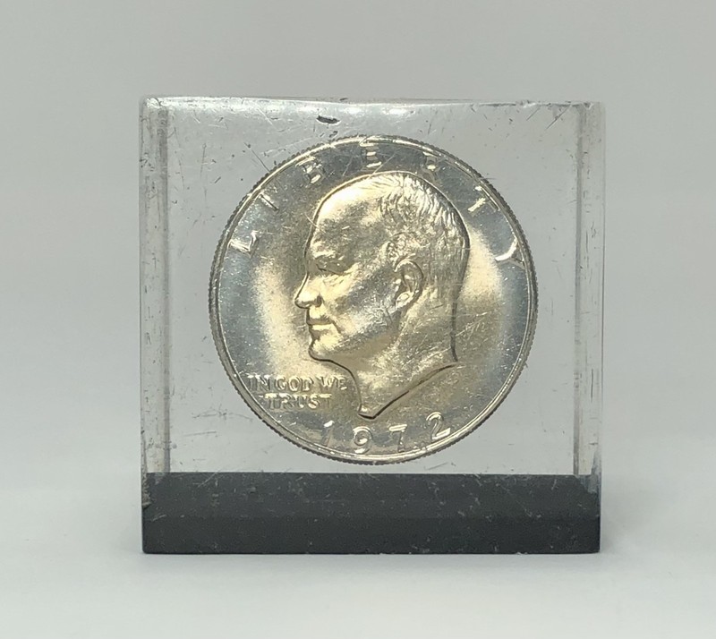1972 Liberty Eisenhower Dollar Coin In Vintage Acrylic 2”x 2” Block No Mint Mark