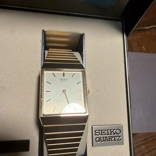 Vintage Seiko Watch Men 5Y00-5029 Gold Tone Rectangle Adj Band