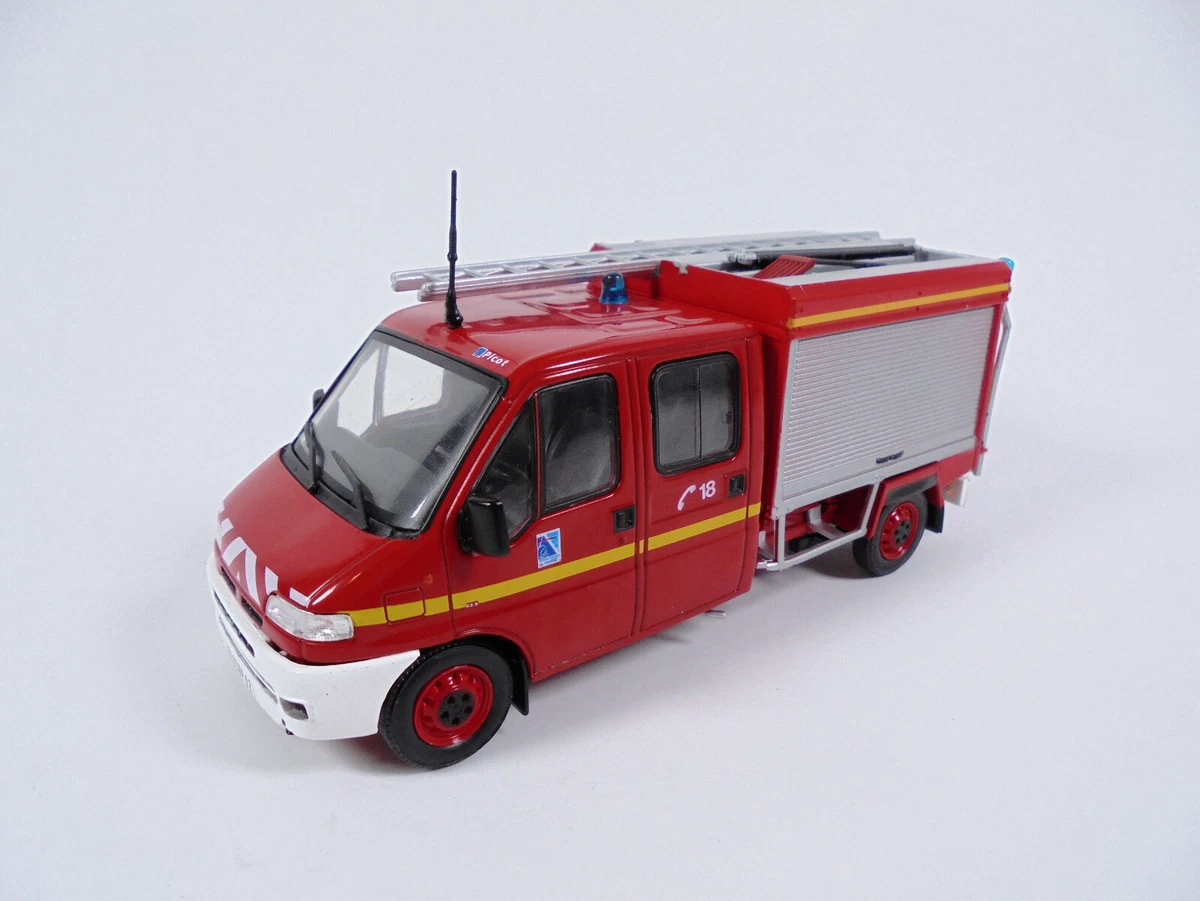 Coche miniatura Citroen Jumper 1/43 Solido Bus Michelin - Coches-miniaturas.es