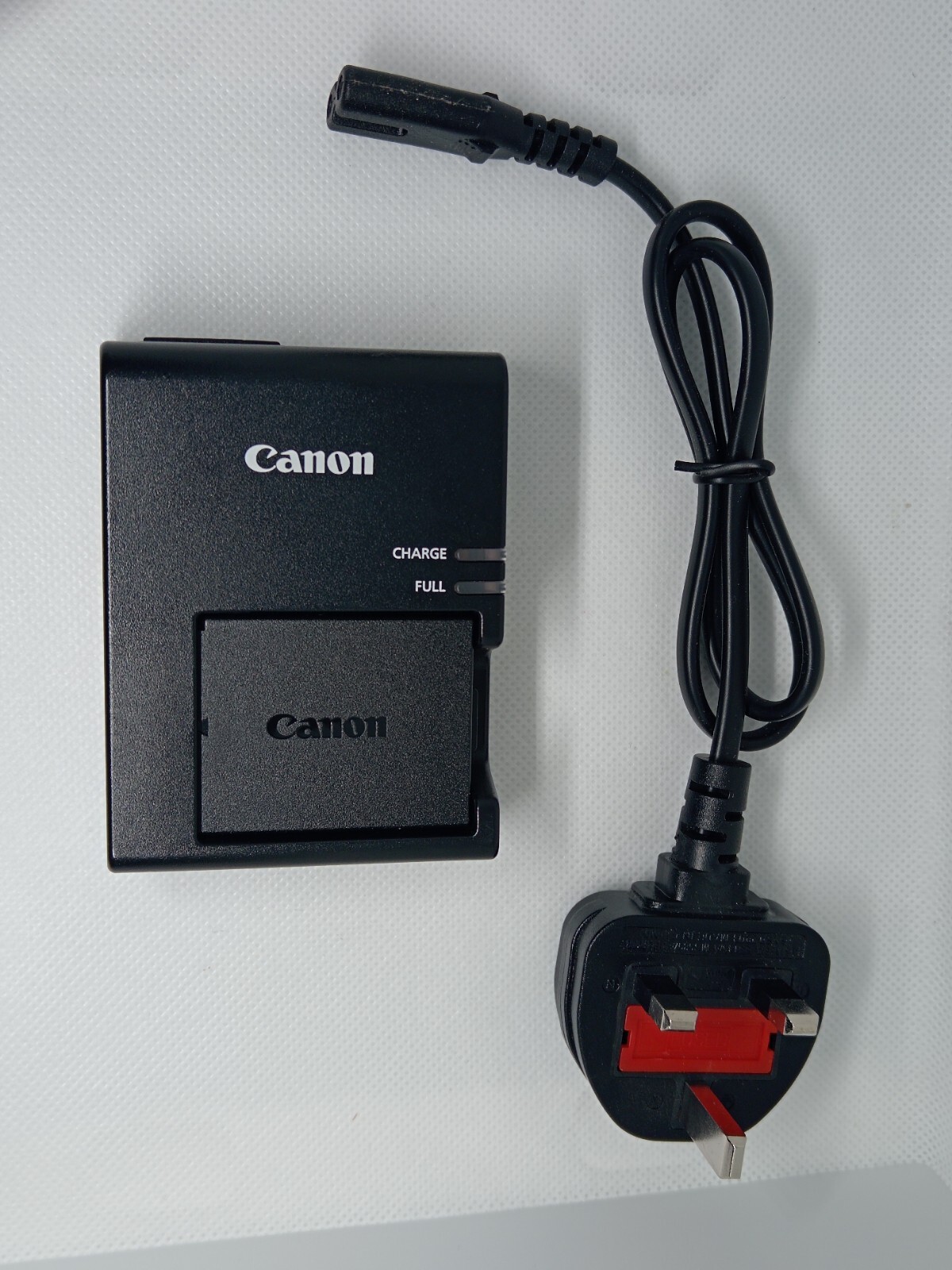 Genuine Canon LCE10E Battery Charger With LP E10 Battery 1100/1200