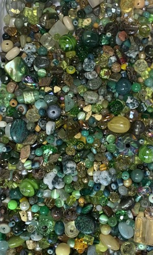 Beautiful Green/yellow Glass Bead Mix Vintage - Modern 7+ Oz( Over 350 Beads)