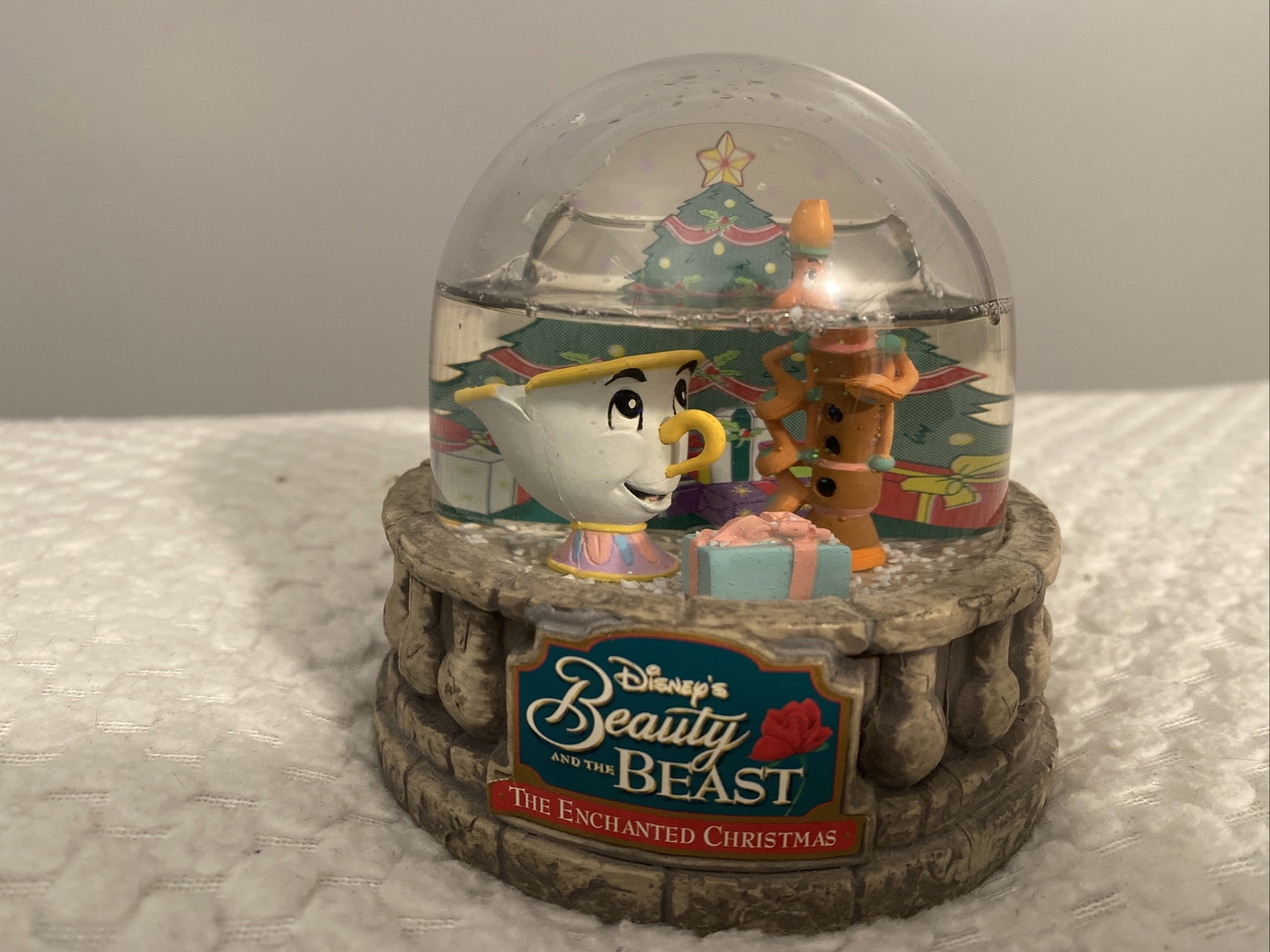 1997 Disney Beauty and the Beast Enchanted Christmas Chip and Fife Snow Globe | eBay