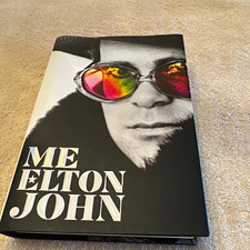 Elton John Me Hardcover English Autobiography Nonfiction Adults DJ 2019