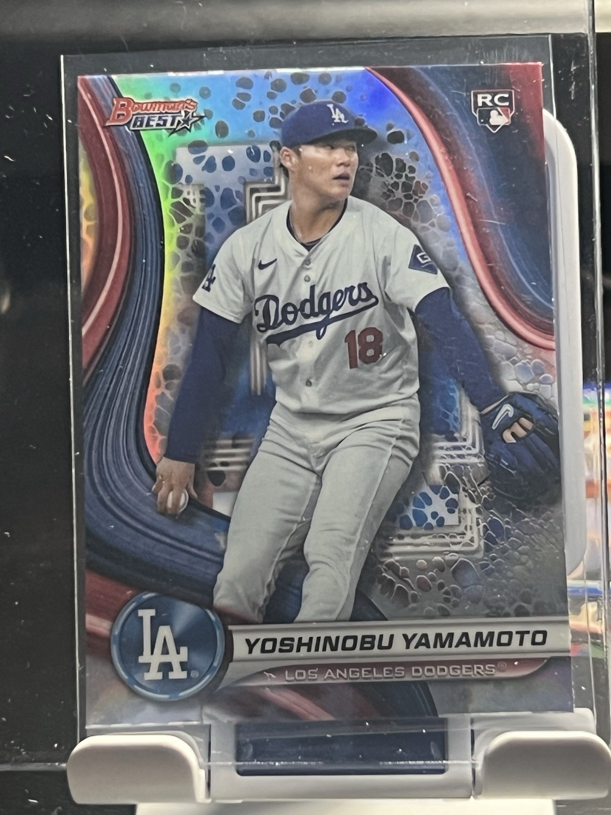 2024 Bowman's Best YOSHINOBU YAMAMOTO Refractor Rookie #34 Dodgers